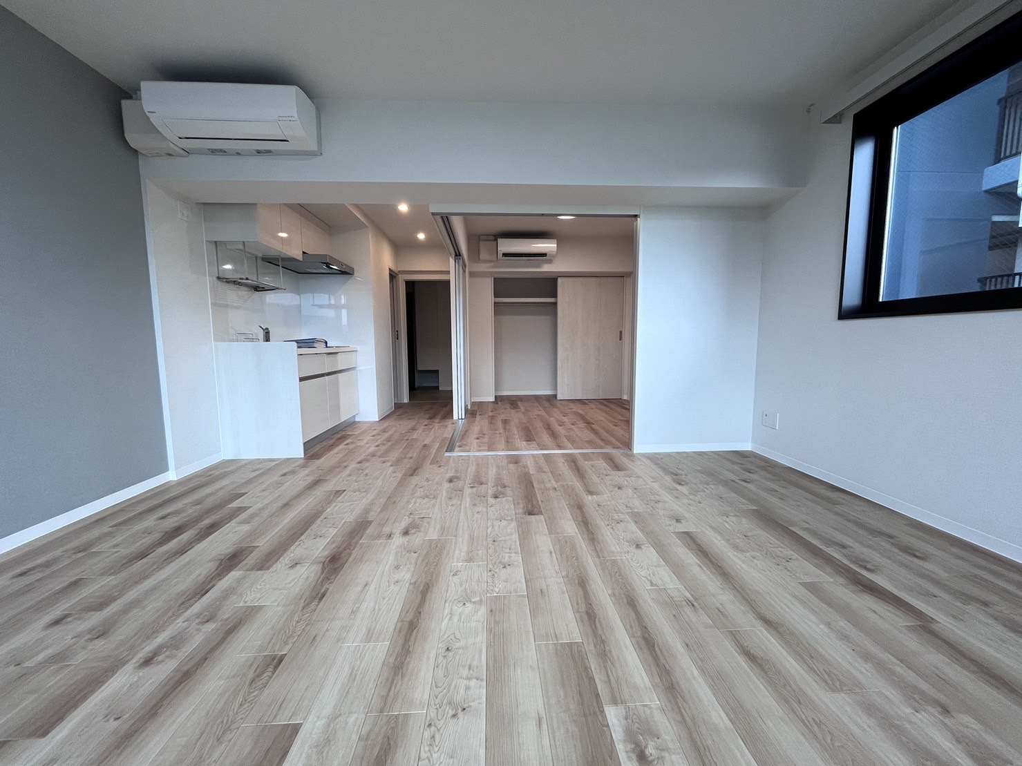 居室・リビング 14.4帖の広々1LDKです!